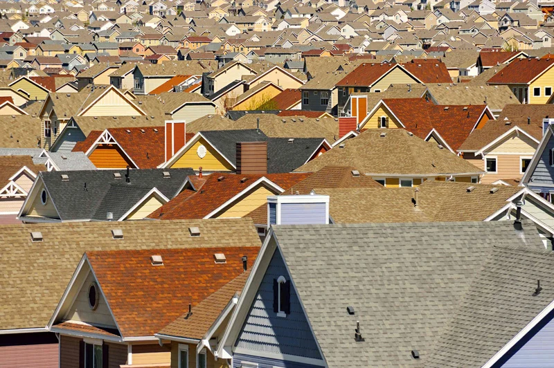 The resistance of the sloped roof against earthquakes