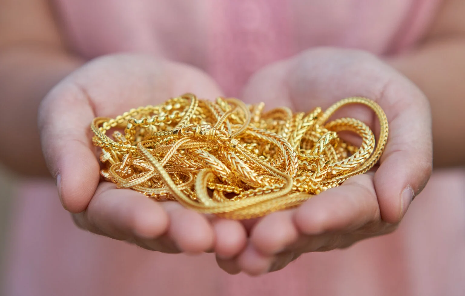 Who is a gold loan good for