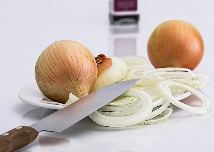 Onion juice for hair: benefits and how to use