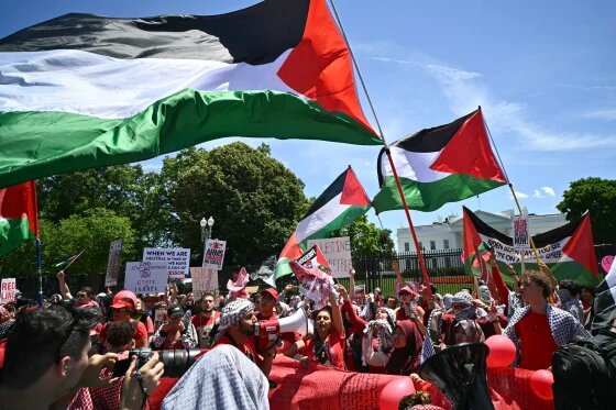 راهپیمایی هزاران نفری حامیان فلسطین مقابل کاخ سفید