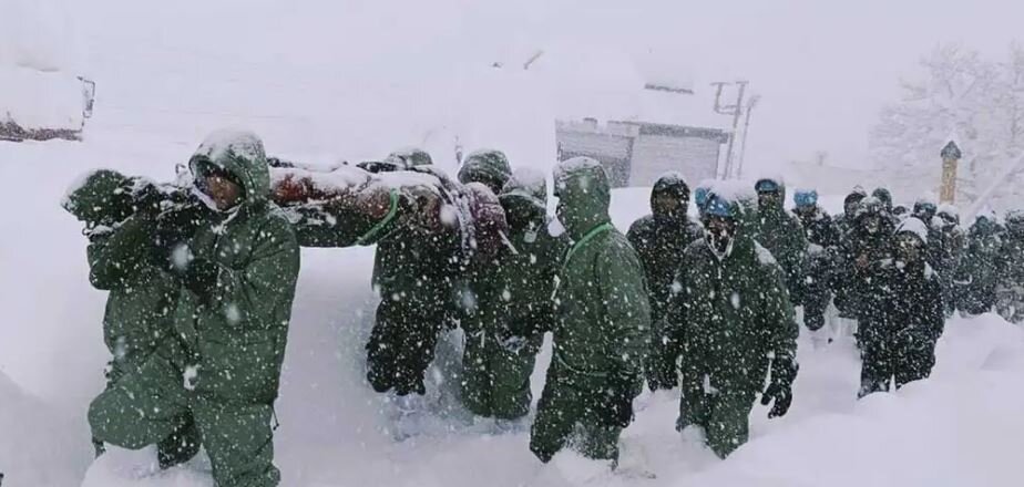 ریزش بهمن در «هیمالیا»ی هند؛ ۲۵ تن زیر برف گرفتار شدند