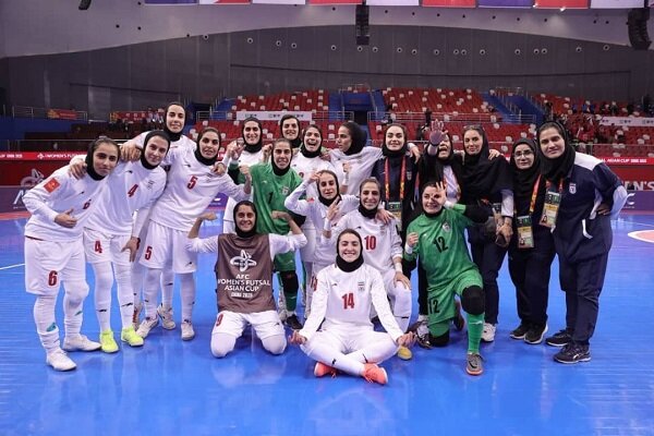 بانوان کارشناس فوتسال: انتظار از بانوان بالاست؛ بی برنامگی در تیم مشهود است