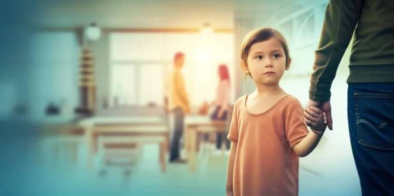 حضانت فرزند پس از طلاق | راهنمای جامع قوانین و نکات حقوقی